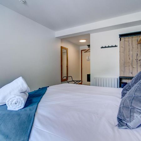 Hotel Du Lac Монтрион Екстериор снимка